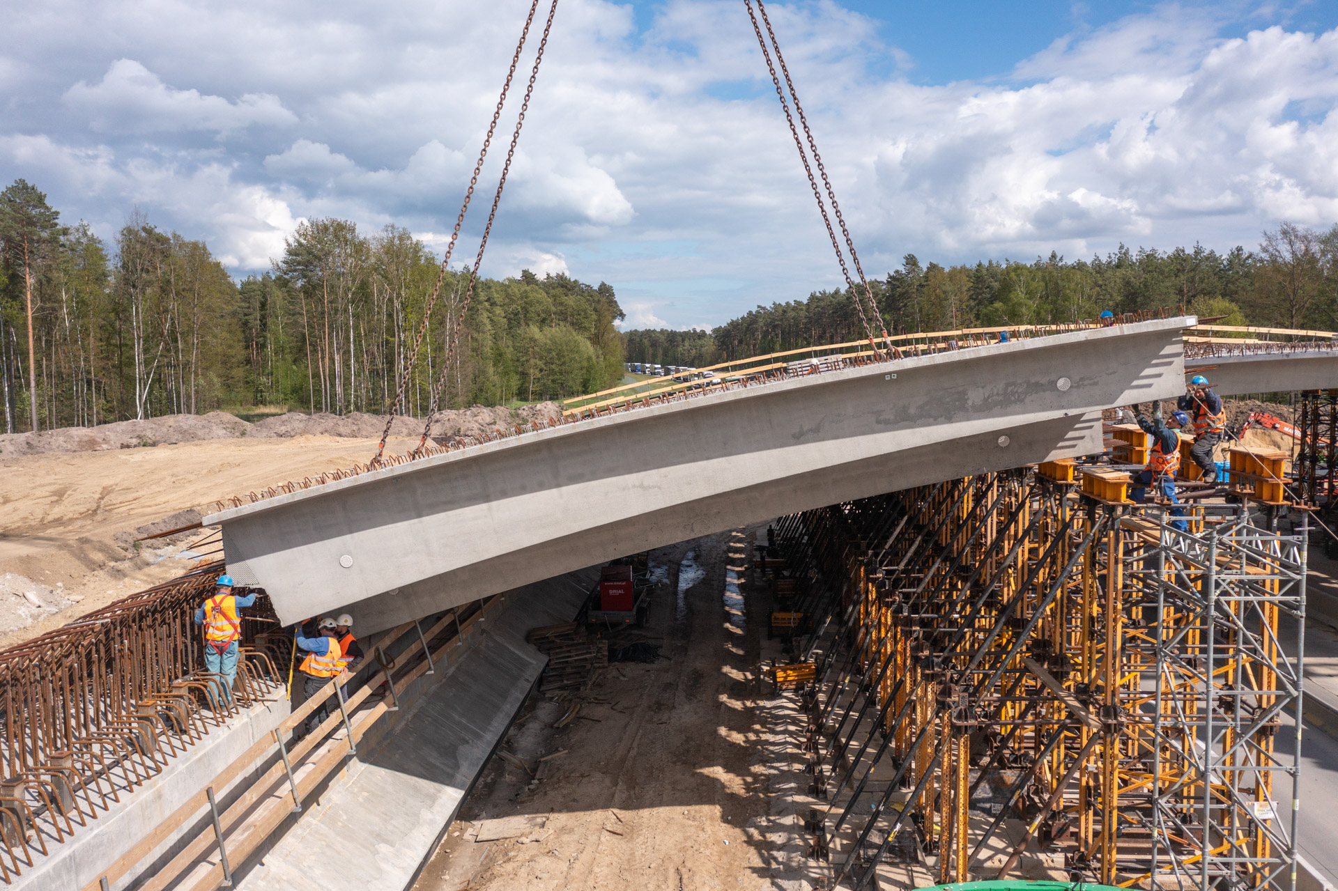 Przejścia dla zwierząt w ciągu autostrady A-18